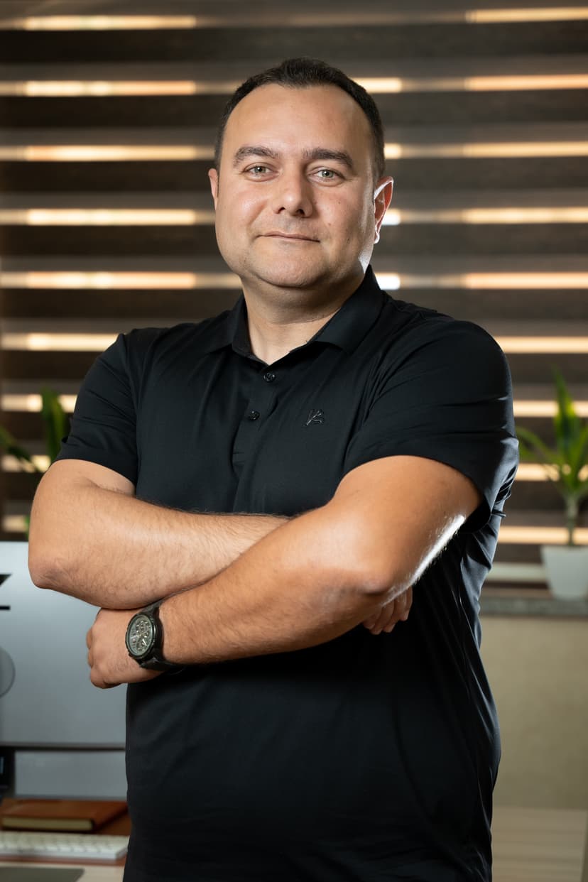 Elton Xəlilov