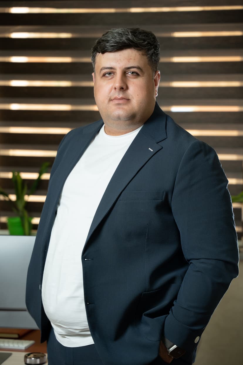 Vaqif Əliyev